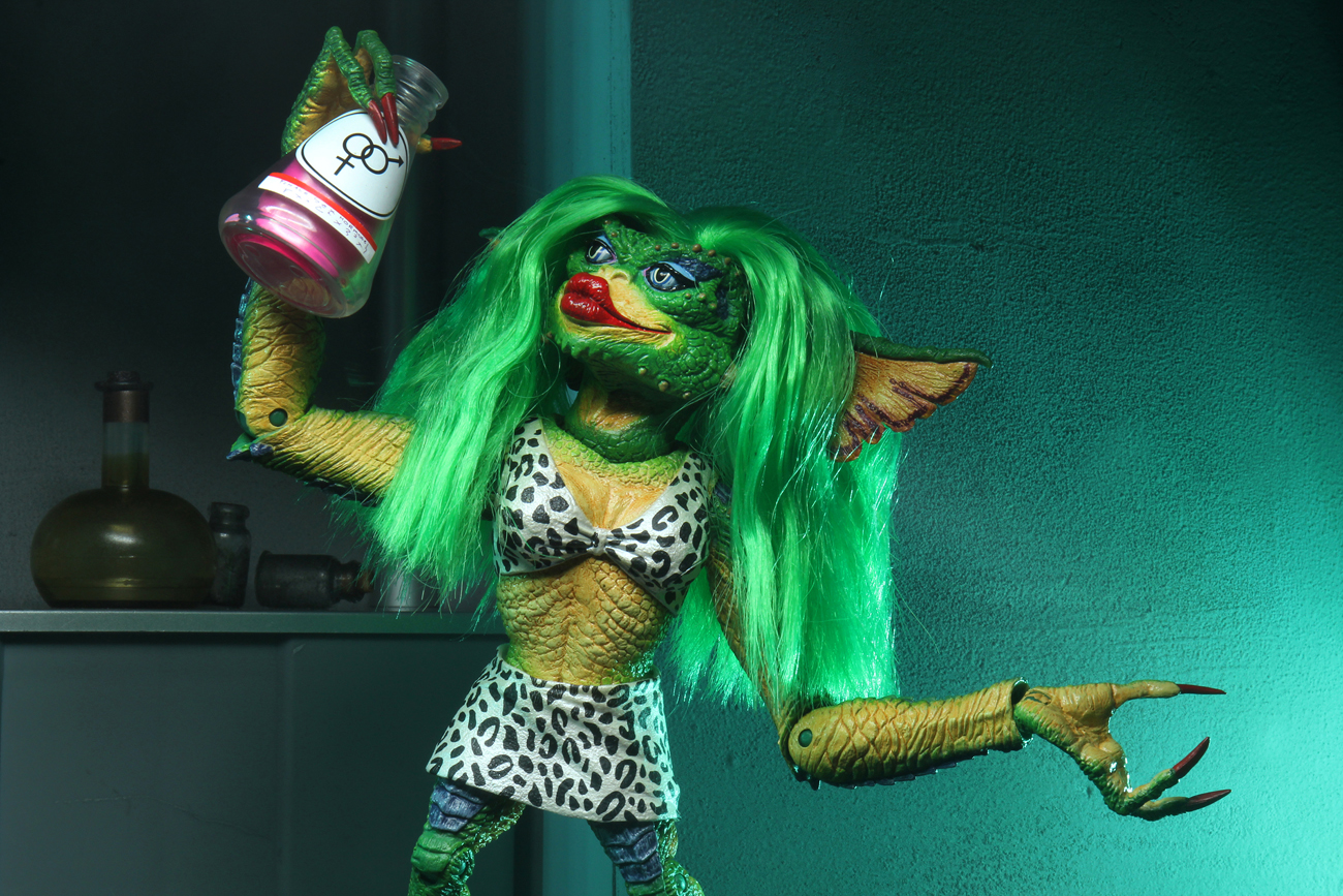 GREMLINS 2 ULTIMATE GRETA 7" ACTION FIGURE - Image 3