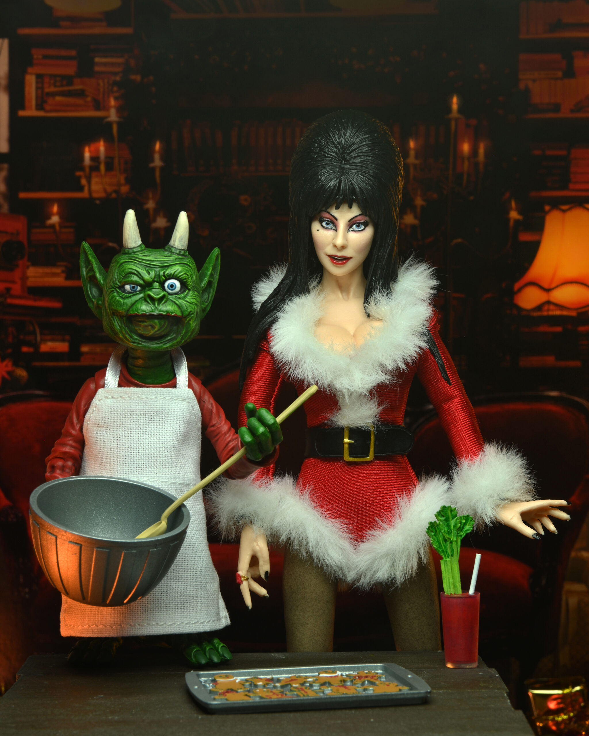 ELVIRA - VERY SCARY CHRISTMAS 8" CLOTHED ACTION FIGURE - Image 5