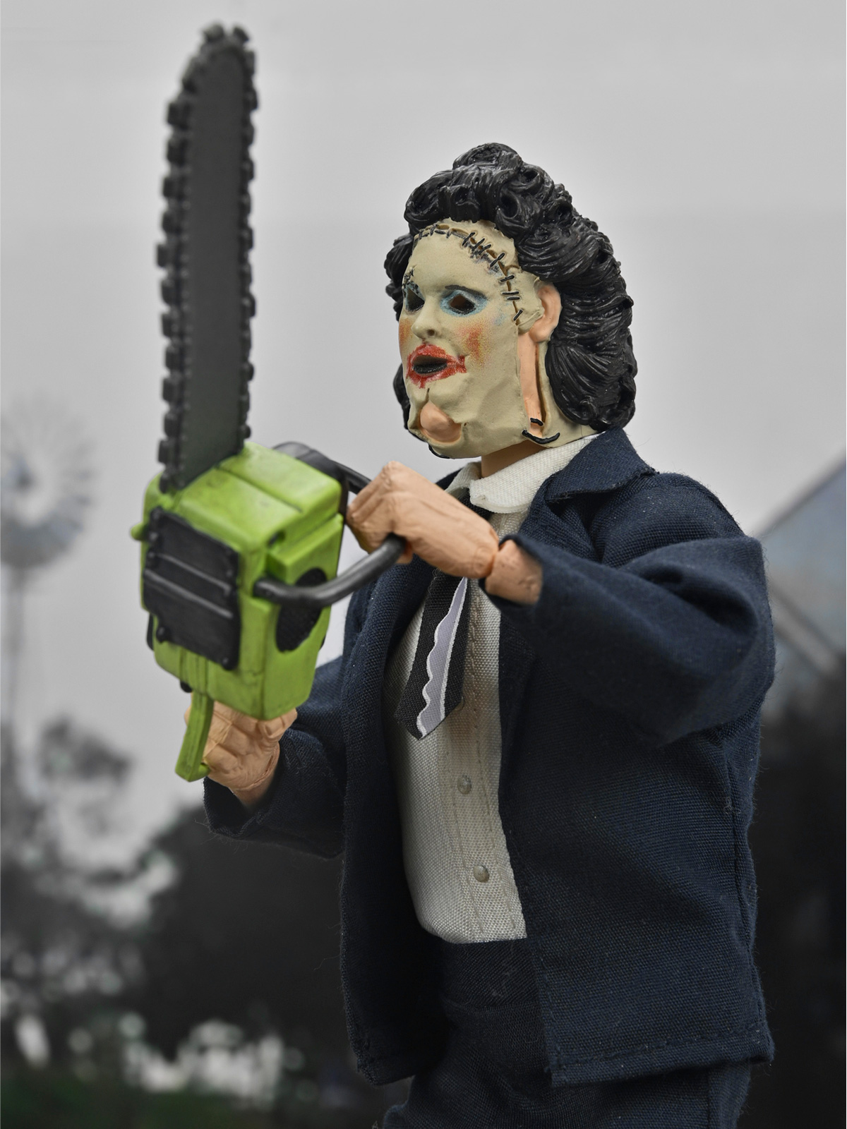 TEXAS CHAINSAW MASSACRE - LEATHERFACE (PRETTY WOMAN MASK) 50TH ANNIVERSARY 8" CLOTHED ACTION FIGURE - Image 8