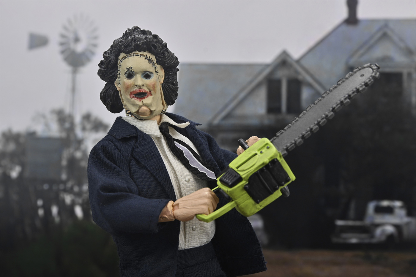 TEXAS CHAINSAW MASSACRE - LEATHERFACE (PRETTY WOMAN MASK) 50TH ANNIVERSARY 8" CLOTHED ACTION FIGURE - Image 7