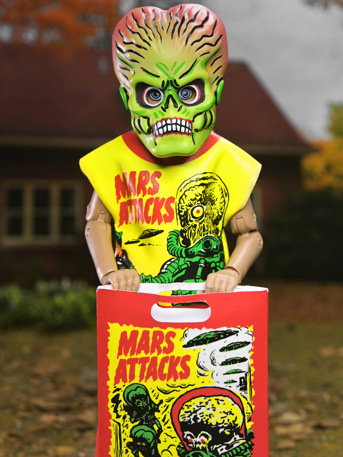 BEN COOPER X MARS ATTACKS MARTIAN 6" CLOTHED COSTUME FIGURE - Image 3