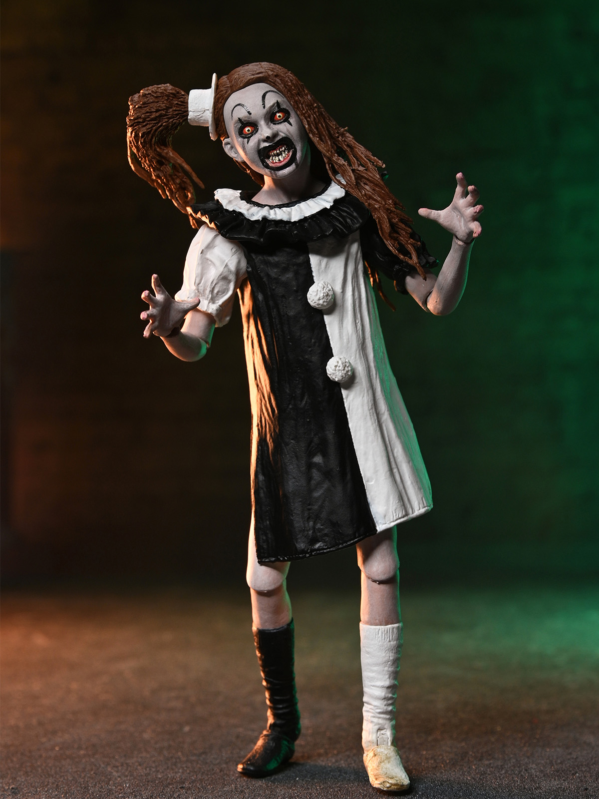 TERRIFIER - ULTIMATE ART THE CLOWN & LITTLE PALE GIRL 2 PACK - 7" SCALE ACTION FIGURES - Image 10
