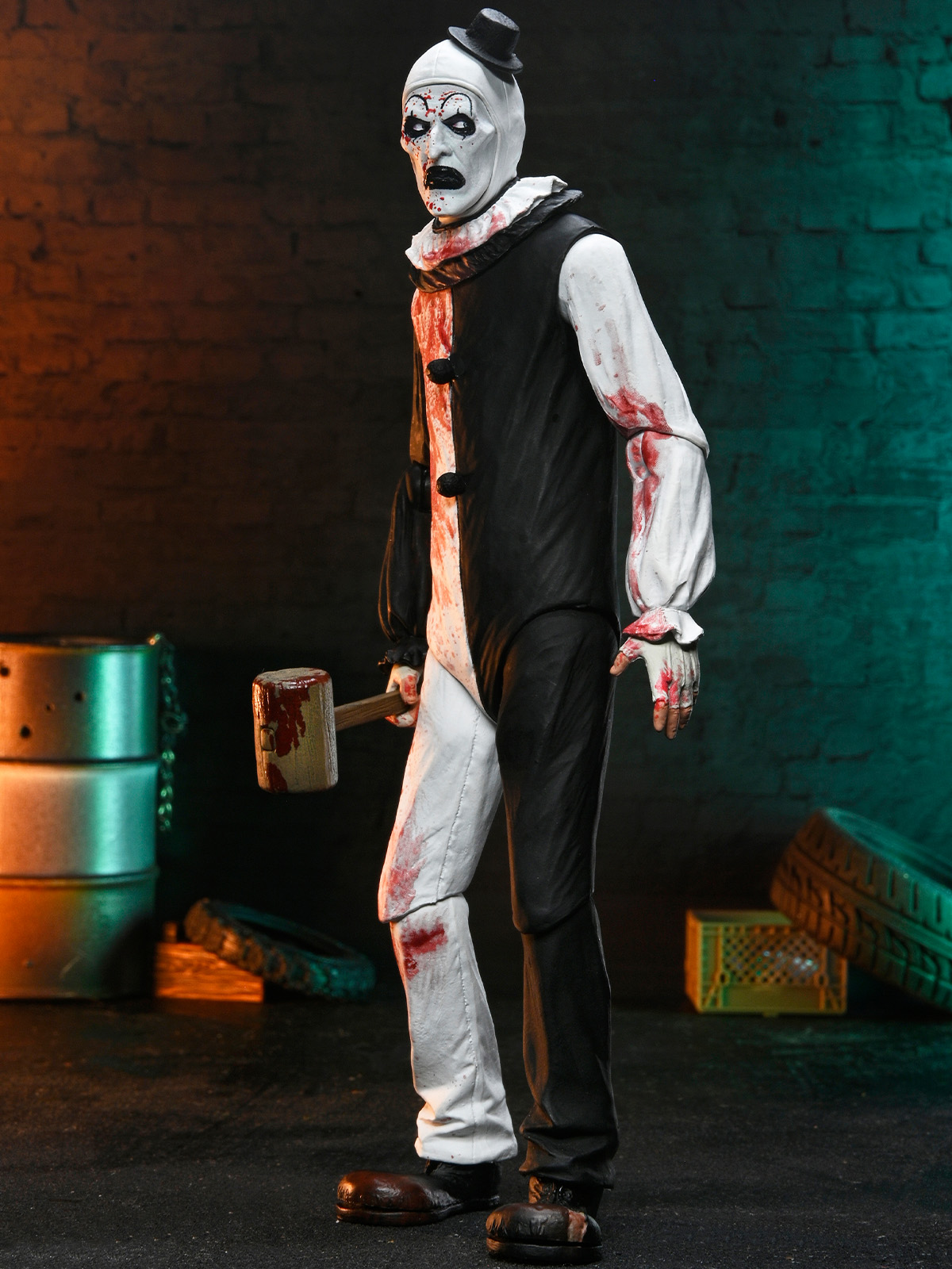 TERRIFIER - ULTIMATE ART THE CLOWN (BLOOD SPLATTERED) - 7" SCALE ACTION FIGURE - Image 2