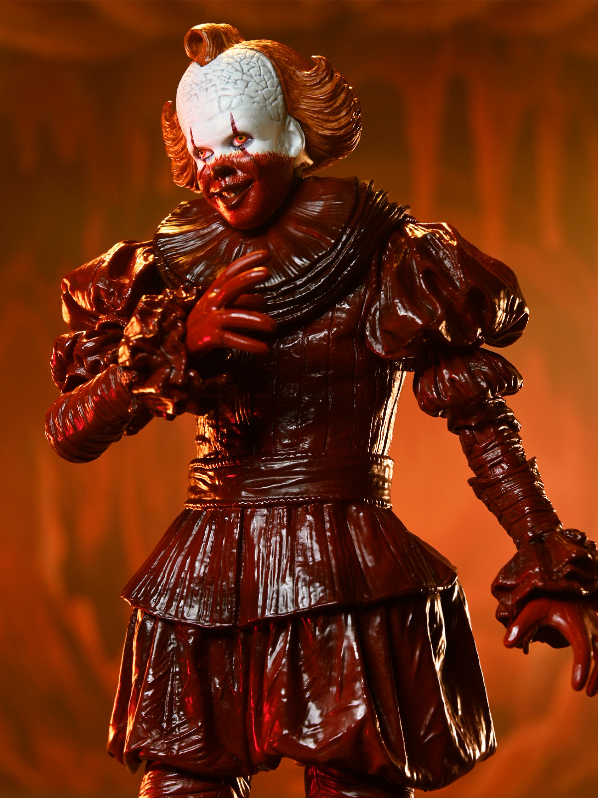 WELCOME TO DERRY ULTIMATE BLOOD PENNYWISE - 7" SCALE ACTION FIGURE - Image 3