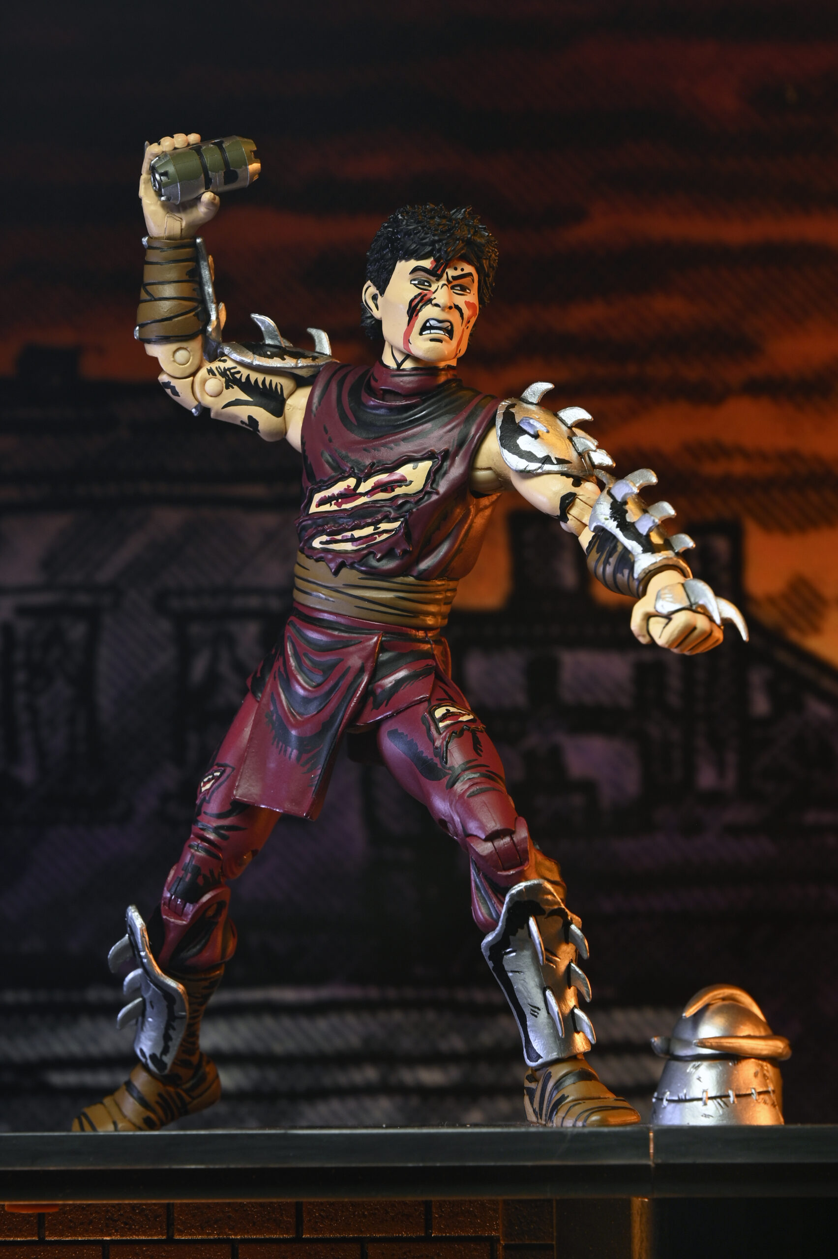 TMNT BATTLE DAMAGED SHREDDER (MIRAGE COMICS) - 7" SCALE ACTION FIGURE - Image 4