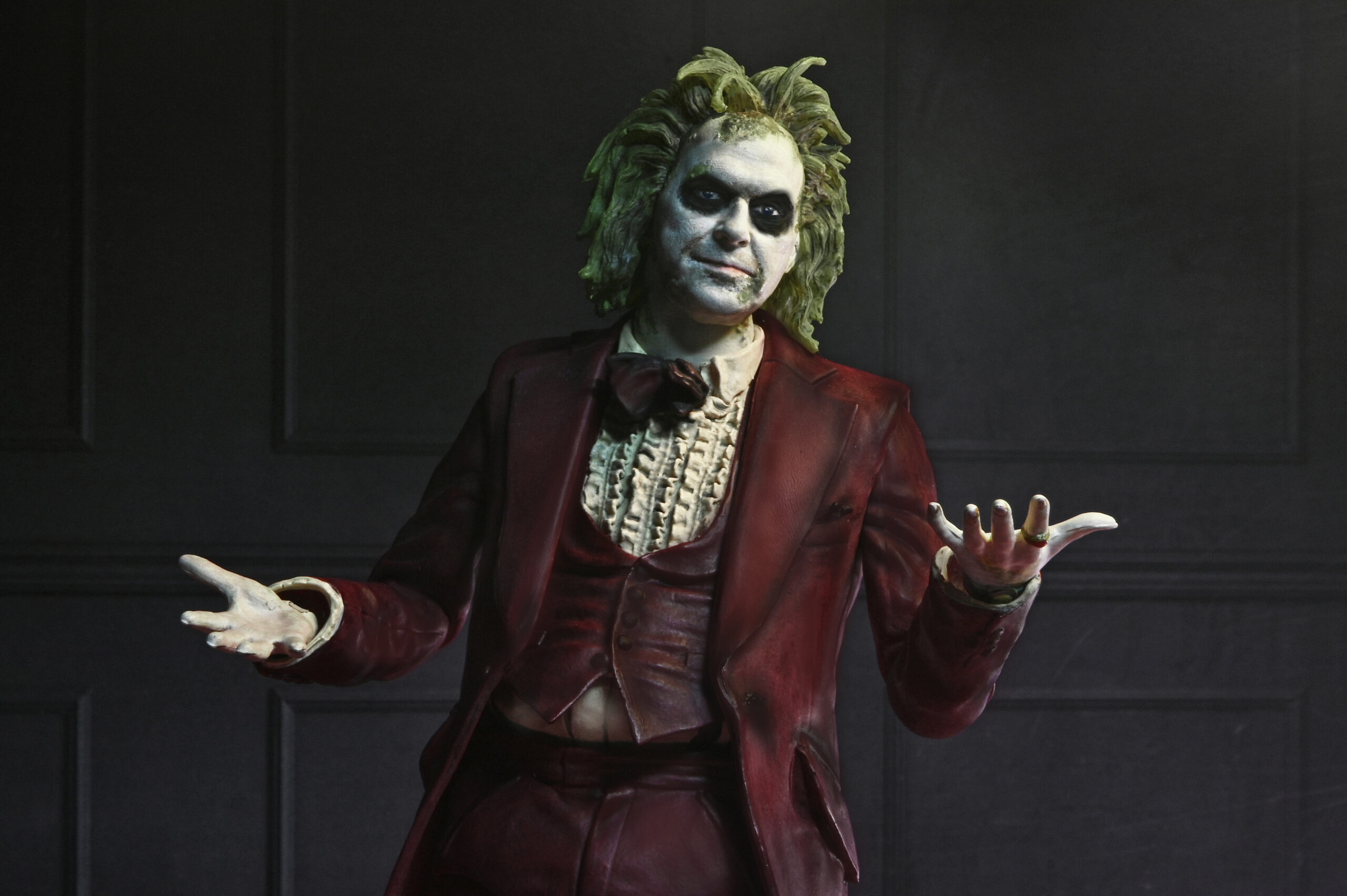 BEETLEJUICE BEETLEJUICE - ULTIMATE RED TUXEDO BEETLEJUICE - 7" SCALE ACTION FIGURE - Image 5