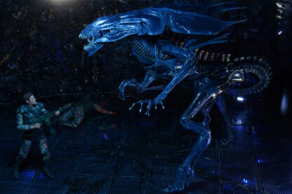 ALIENS QUEEN ALIEN ULTRA DELUXE BOXED FIGURE - Image 2