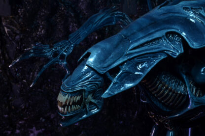 ALIENS QUEEN ALIEN ULTRA DELUXE BOXED FIGURE - Image 3