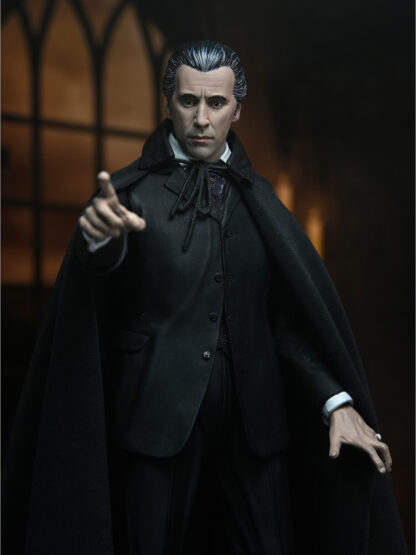 DRACULA - HAMMER FILMS: HORROR OF DRACULA (1958) ULTIMATE COUNT DRACULA - 7" SCALE ACTION FIGURE - Image 2