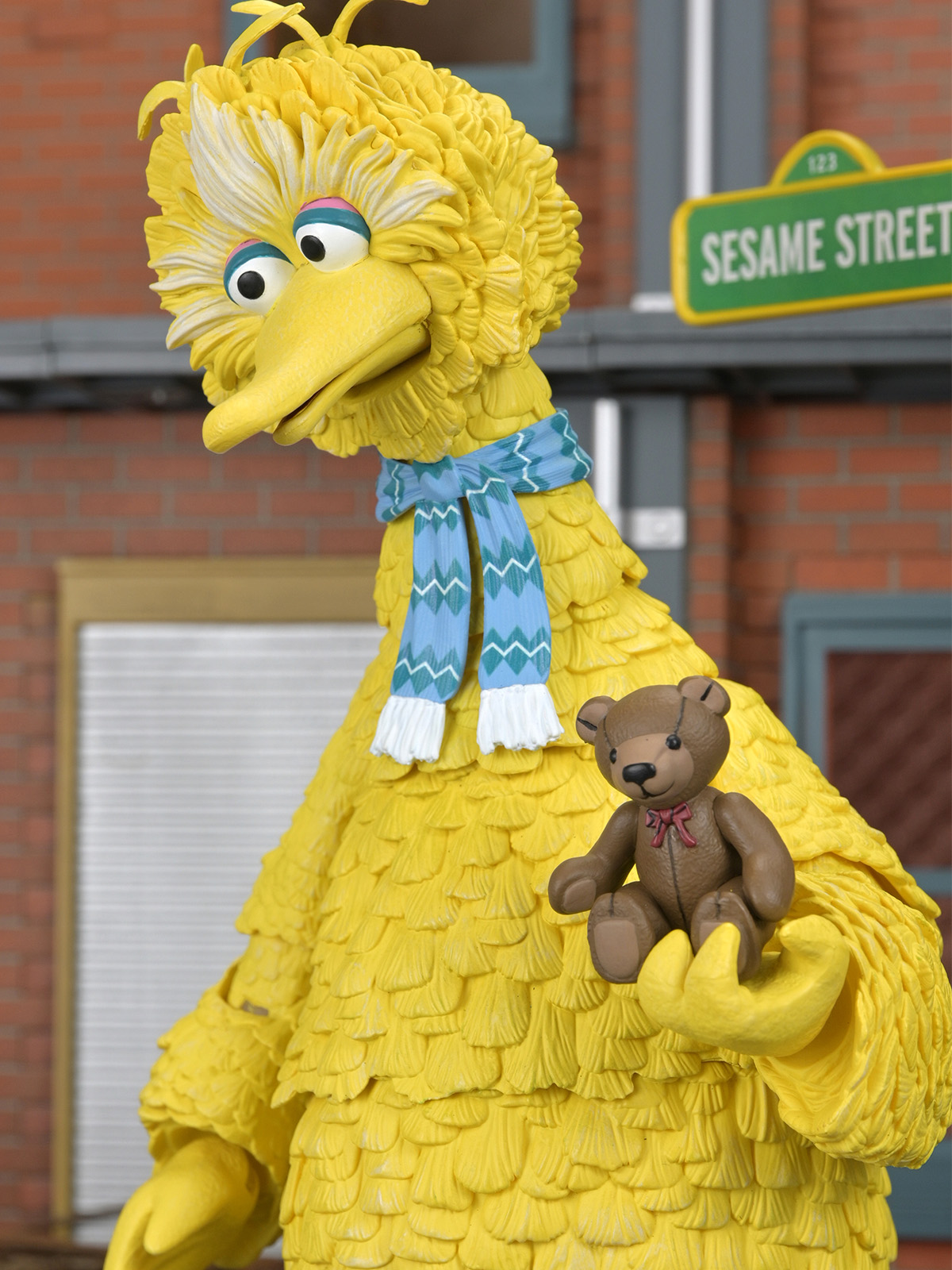 SESAME STREET ULTIMATE BIG BIRD - 7" SCALE ACTION FIGURE - Image 4