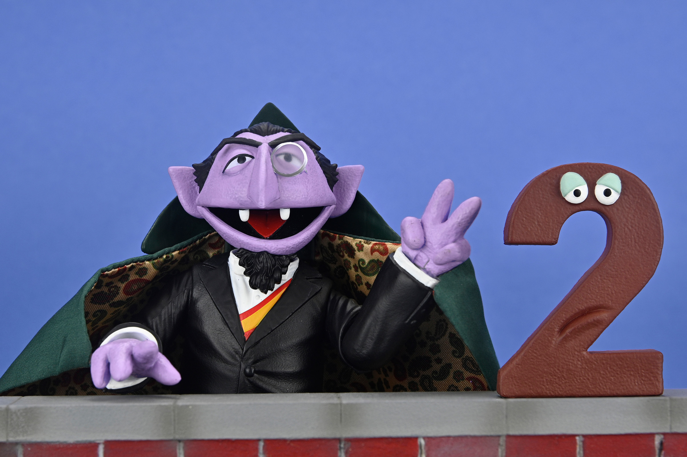 SESAME STREET - ULTIMATE THE COUNT 7" SCALE ACTION FIGURE - Image 2