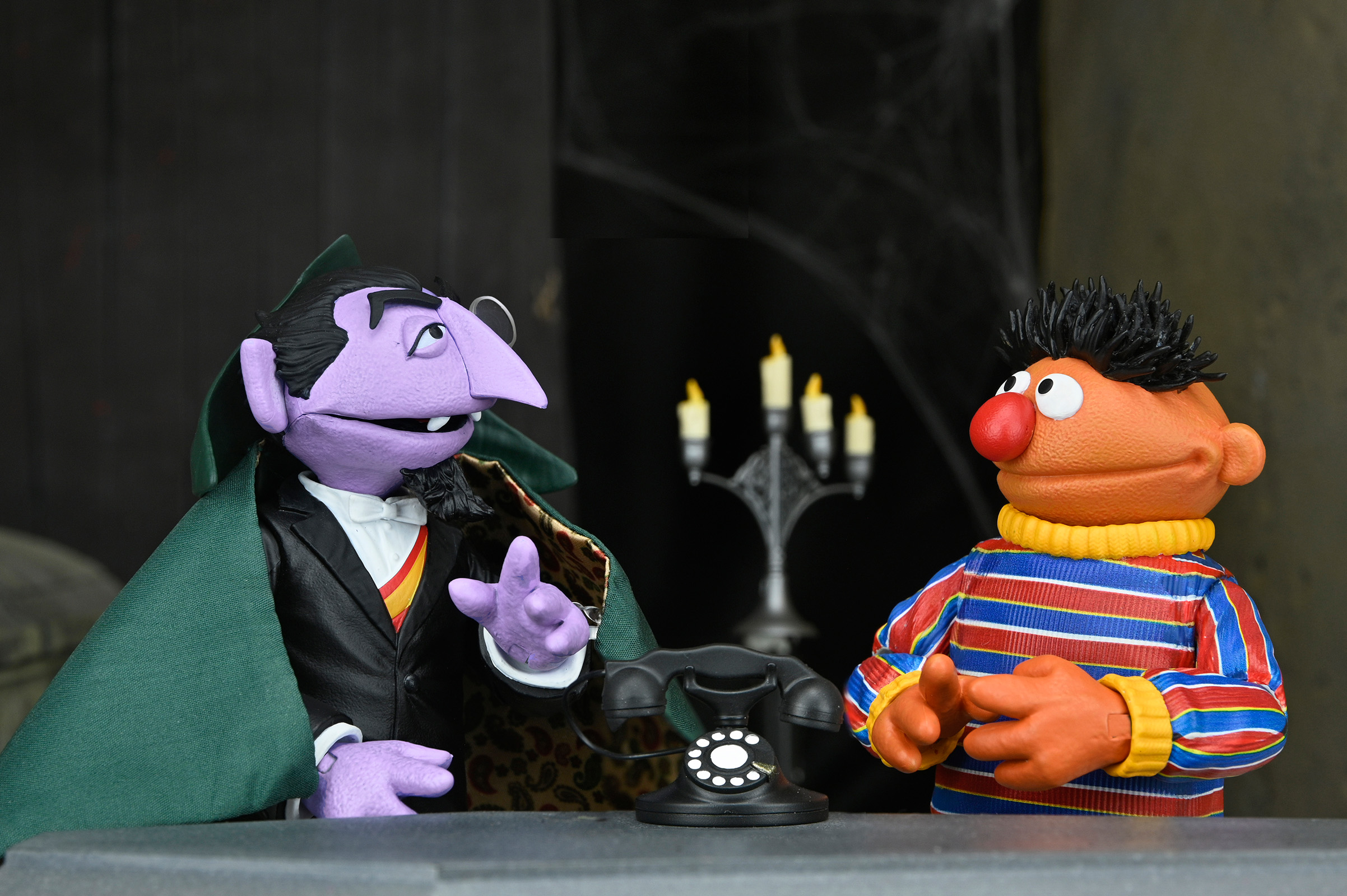 SESAME STREET - ULTIMATE THE COUNT 7" SCALE ACTION FIGURE - Image 5