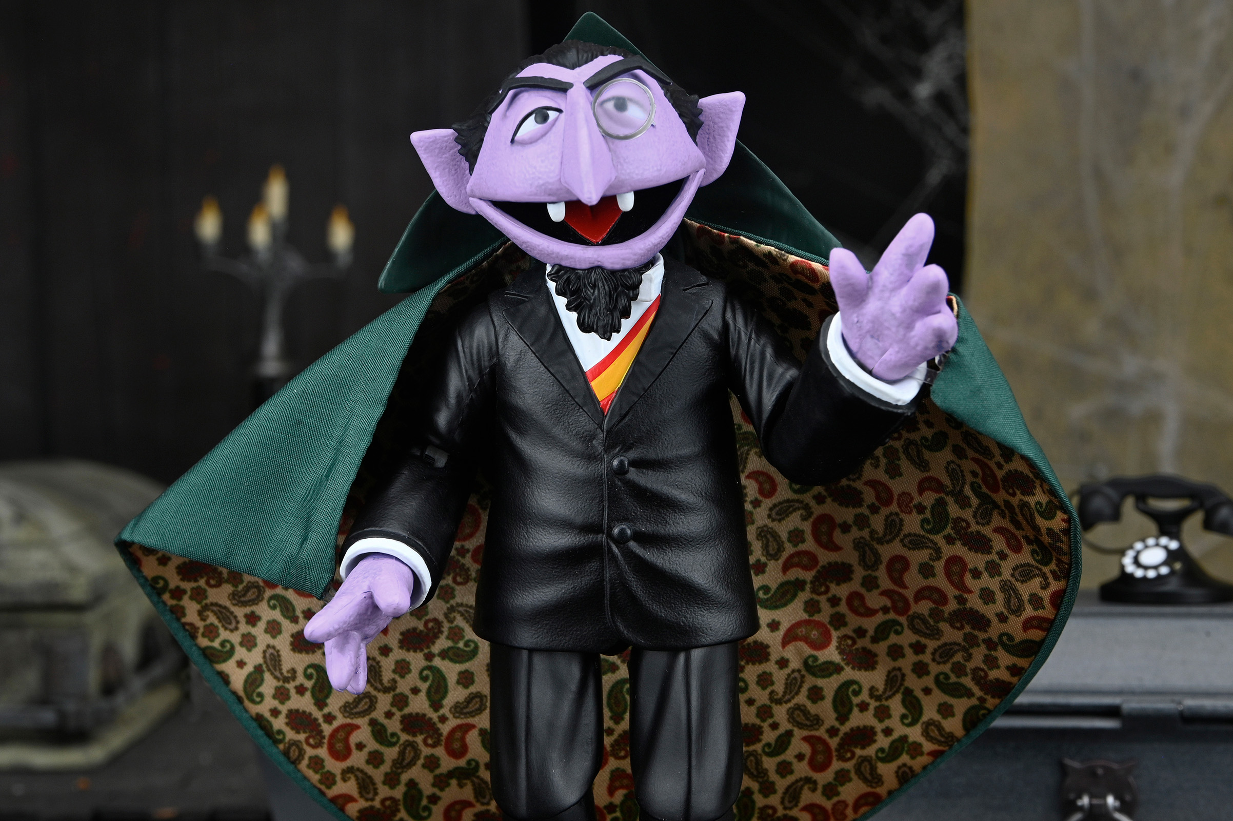 SESAME STREET - ULTIMATE THE COUNT 7" SCALE ACTION FIGURE - Image 6