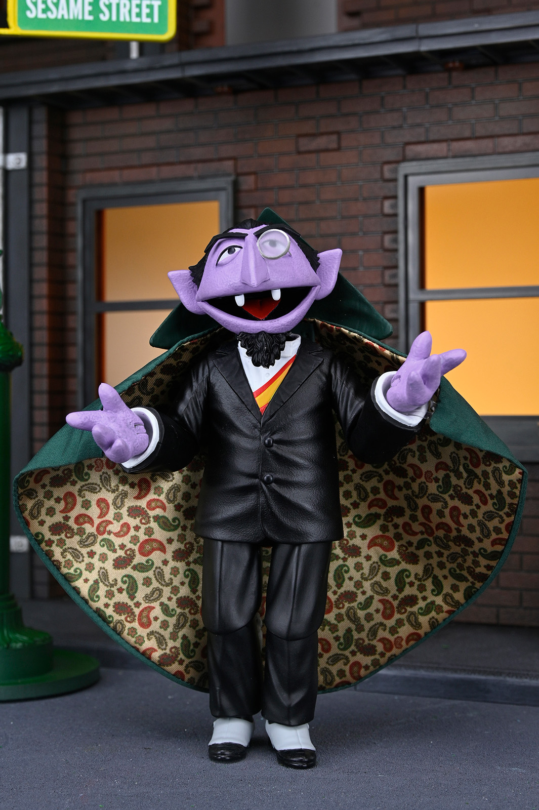 SESAME STREET - ULTIMATE THE COUNT 7" SCALE ACTION FIGURE - Image 4