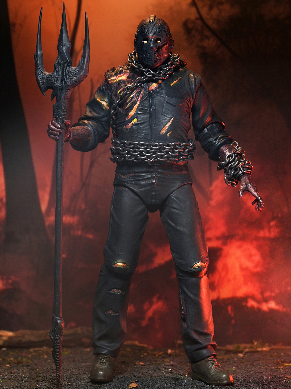 FRIDAY THE 13TH THE GAME - ULTIMATE SAVINI JASON - 7" SCALE ACTION FIGURE - Image 2