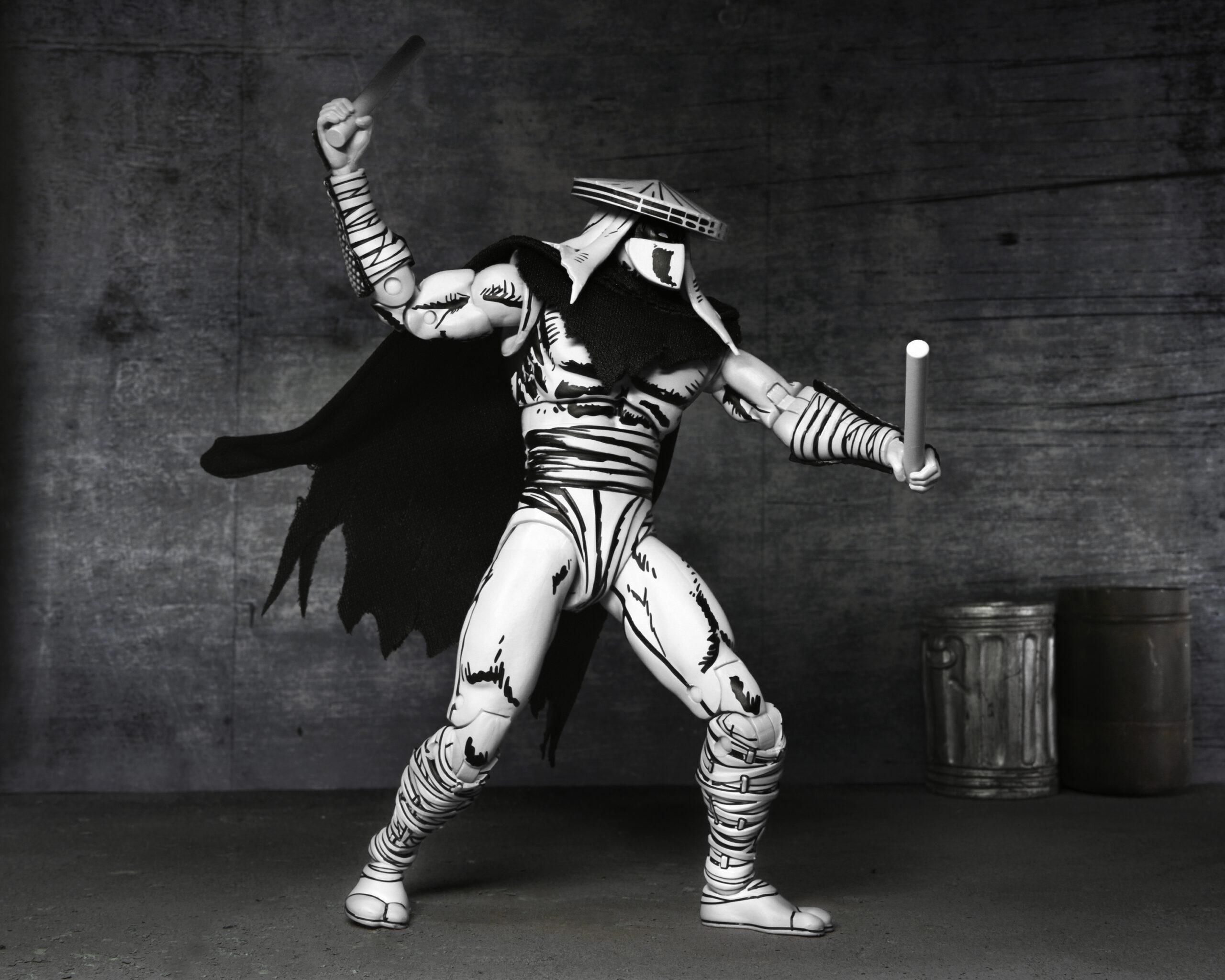 TMNT FOOT ASSASSIN BLACK & WHITE (MIRAGE COMICS) - 7" SCALE ACTION FIGURE - Image 3