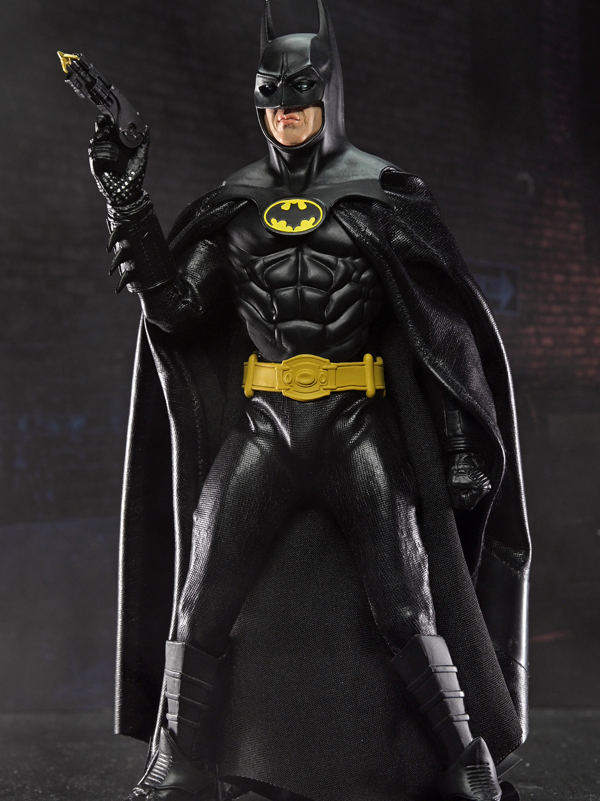DC COMICS BATMAN (1989 FILM) - 8" SCALE CLOTHED ACTION FIGURE - Image 4