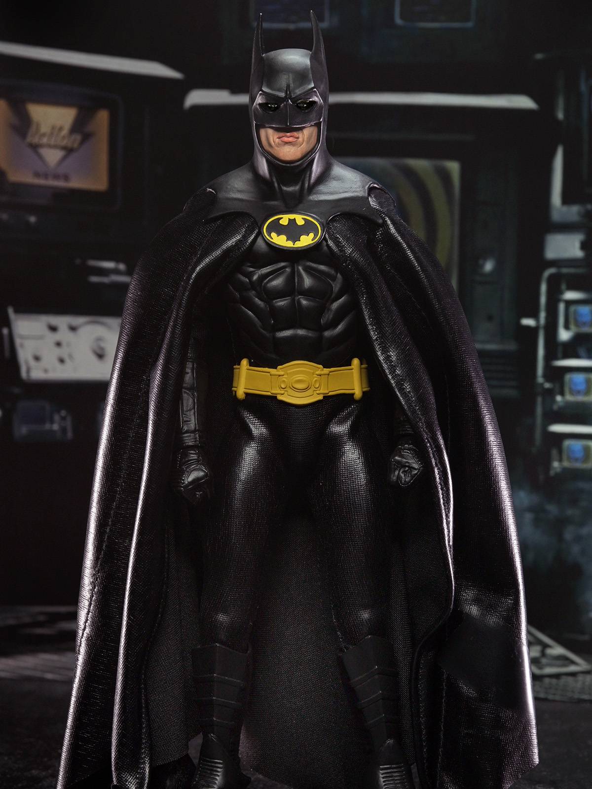 DC COMICS BATMAN (1989 FILM) - 8" SCALE CLOTHED ACTION FIGURE - Image 5